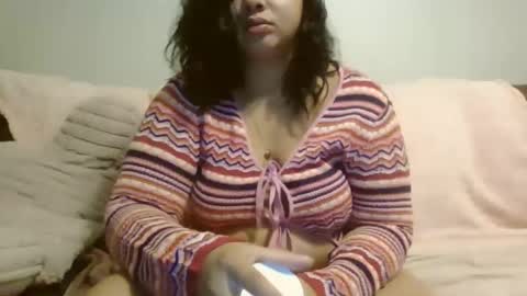 Snapshot of beautyloves chatting on 11.08.25 Beauty online show from 11.08.25