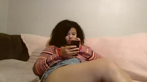 Snapshot of beautyloves chatting on 11.08.25 Beauty online show from 11.08.25