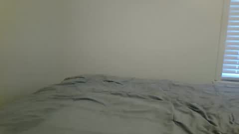 Snapshot of beautyloves chatting on 12.14.25 Beauty online show from 12.14.25