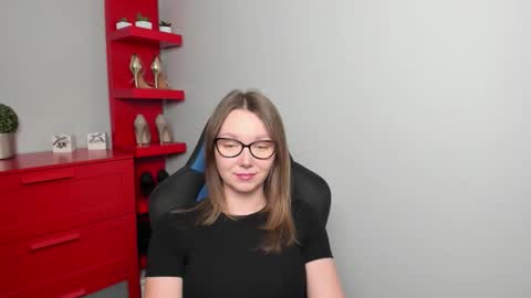 Zoe online show from 10.14.25