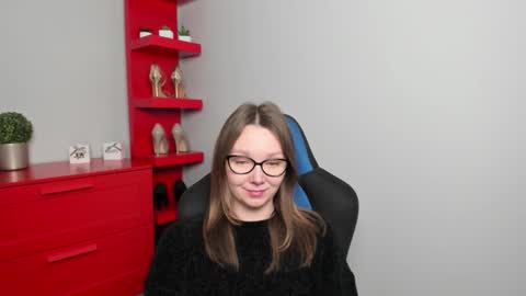 Zoe online show from 11.05.25