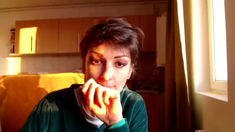 Snapshot of bebacksooon chatting on 01.12.26 Raluca online show from 01.12.26