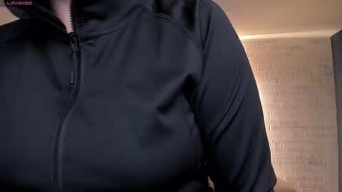 Am Becca online show from 07.12.26