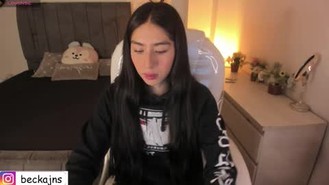 Marzhie online show from 10.28.25