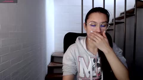 Snapshot of beckdymon chatting on 03.09.25 Daniela online show from 03.09.25