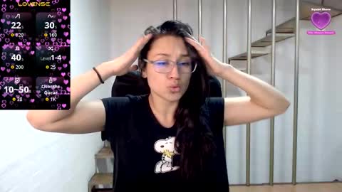 Snapshot of beckdymon chatting on 10.10.25 Daniela online show from 10.10.25