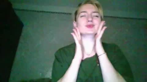 Snapshot of beckixjewelqw chatting on 04.11.26 BeckiXJewelqw online show from 04.11.26