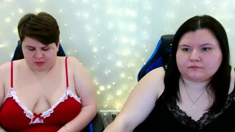 BeckyAndEllen online show from 02.04.26