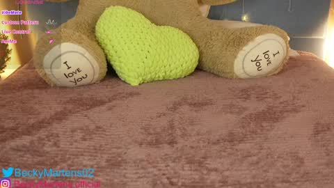 Snapshot of beckymartens chatting on 12.18.24 BeckyMartens come join me on    while im offline here  online show from 12.18.24