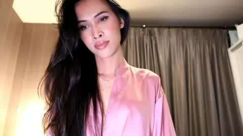 bee_thai online show from 07.15.26