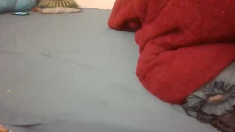 Snapshot of beebaby_xx chatting on 09.18.25 beebaby_xx online show from 09.18.25