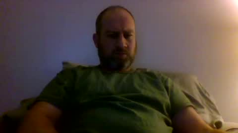 Snapshot of beekstar chatting on 09.24.25 beekstar online show from 09.24.25