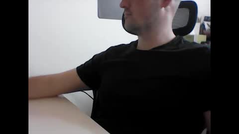 beenee3 online show from 03.06.26