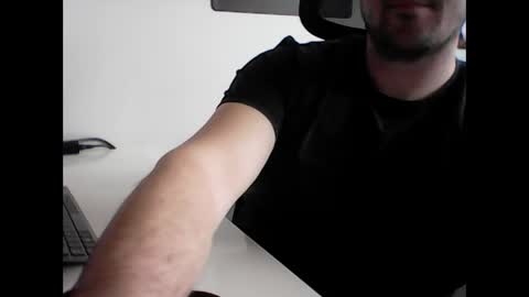 beenee3 online show from 03.25.26