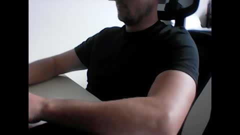 beenee3 online show from 05.19.26
