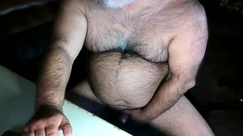 Snapshot of beers19 chatting on 10.23.25 beers19 online show from 10.23.25