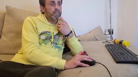 begbestuk online show from 11.05.25