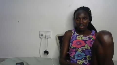 Snapshot of beib_love chatting on 12.08.24 beib_love online show from 12.08.24