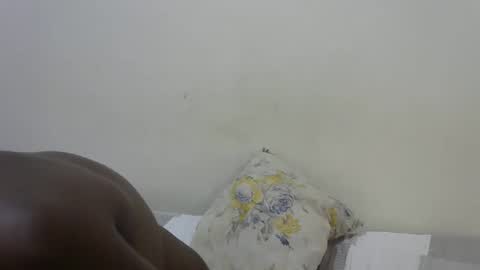 Snapshot of beibslimgal chatting on 11.10.25 beibslimgal online show from 11.10.25