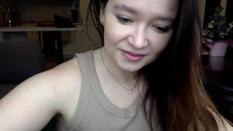 Snapshot of belajulia chatting on 10.24.25 belajulia online show from 10.24.25