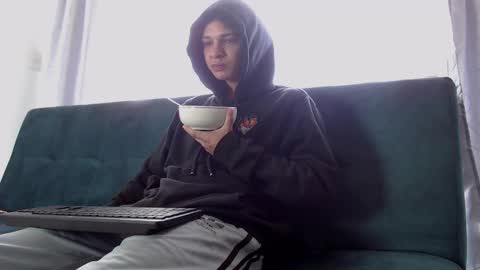 Snapshot of belamiramil chatting on 01.21.25 independent model online show from 01.21.25