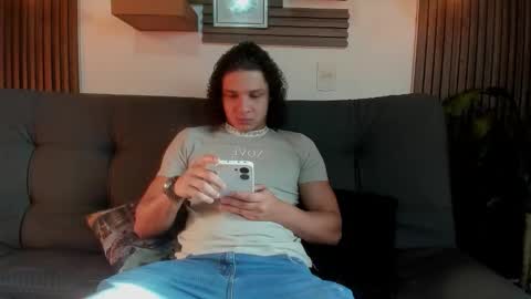 Snapshot of belamiramil chatting on 10.19.25 independent model online show from 10.19.25