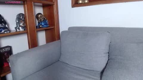 independent model online show from 03.19.26