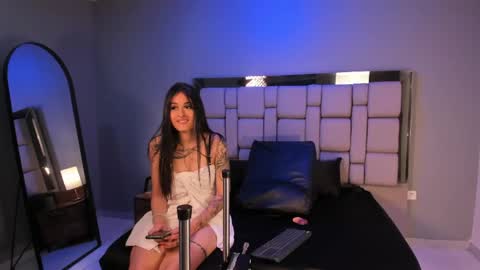 Bella online show from 05.17.26