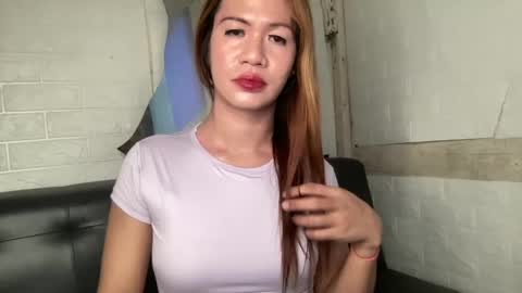 Snapshot of belendha chatting on 02.16.25 lenda online show from 02.16.25