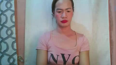 Snapshot of belendha chatting on 11.19.25 lenda online show from 11.19.25