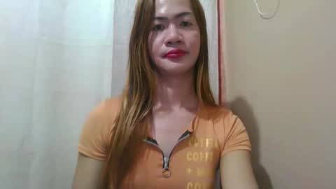 Snapshot of belendha chatting on 12.16.25 lenda online show from 12.16.25