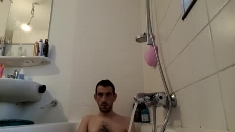 Snapshot of belgianboy33 chatting on 12.05.24 Dreamcock online show from 12.05.24