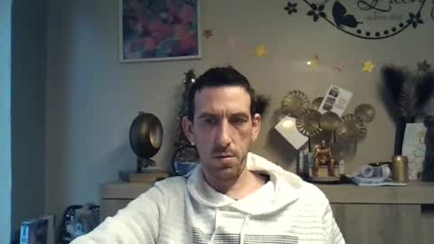 Snapshot of belgianboy33 chatting on 12.17.24 Dreamcock online show from 12.17.24