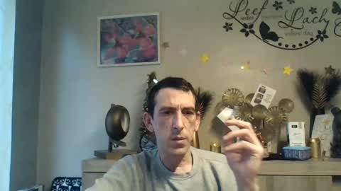Snapshot of belgianboy33 chatting on 12.19.24 Dreamcock online show from 12.19.24