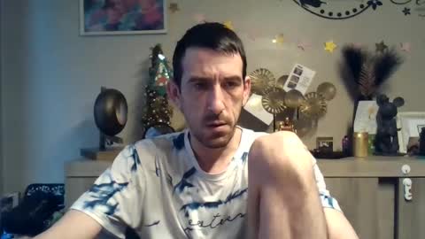 Snapshot of belgianboy33 chatting on 12.26.24 Dreamcock online show from 12.26.24