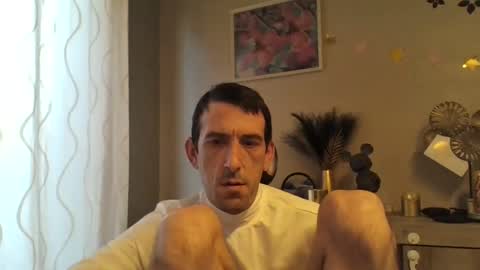 Snapshot of belgianboy33 chatting on 01.13.25 Dreamcock online show from 01.13.25