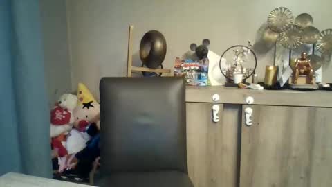 Snapshot of belgianboy33 chatting on 10.04.25 Dreamcock online show from 10.04.25