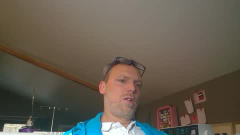 Snapshot of belgianordenary chatting on 02.17.26 belgianordenary online show from 02.17.26