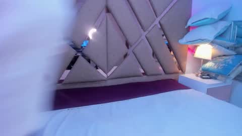 Snapshot of belhalawuo chatting on 11.14.25 Belha online show from 11.14.25