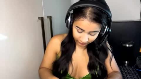 belindafeiner online show from 03.17.26