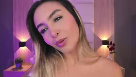 Bella cam online show from 09.19.25