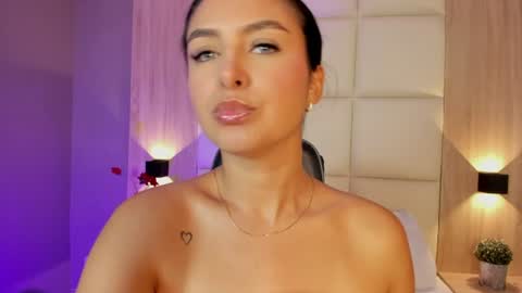 Bella cam online show from 06.13.26
