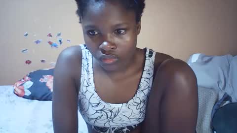 Bella online show from 11.28.25