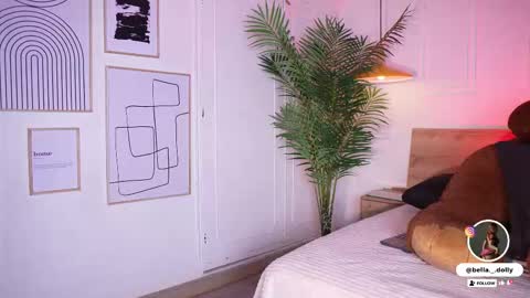 Snapshot of bella__donne chatting on 02.20.26 online show from 02.20.26