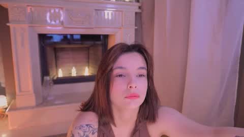 Snapshot of bella_alita chatting on 11.06.25 lita online show from 11.06.25