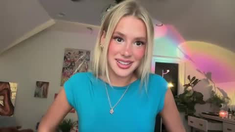 Snapshot of bella_christian chatting on 07.30.26 Bella Baby online show from 07.30.26