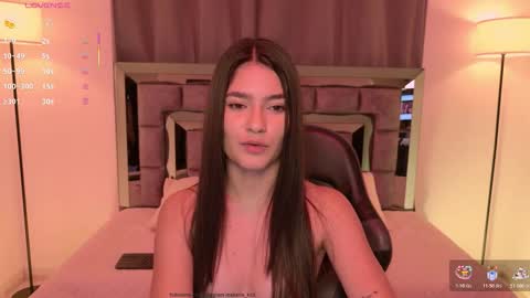 Snapshot of bella_clark2 chatting on 12.18.25 Bella online show from 12.18.25