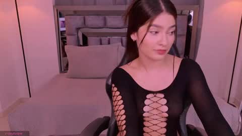 Bella  online show from 05.14.26
