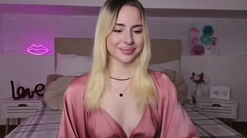 Bella online show from 04.30.26