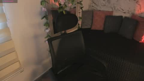 Snapshot of bella_desi chatting on 05.15.26 Dessi online show from 05.15.26